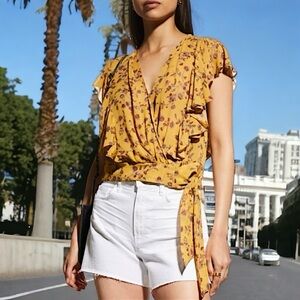 PAIGE Trista Floral Print Silk Blouse in Turmeric Multi Size Small (Flaws)